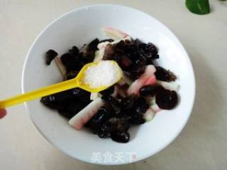 Sesame Fungus Mixed with Melon Peel recipe