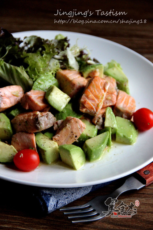 Salmon with Avocado Salad recipe