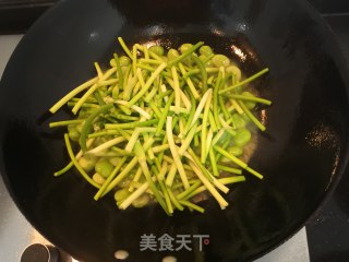 Garlic Sprout Broad Bean recipe