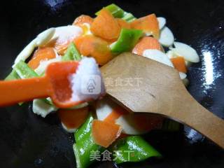 Stir-fried Rice White with Peppers and Carrots recipe