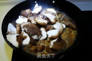 Braised Chicken Nuggets with Cabbage and Mushrooms recipe