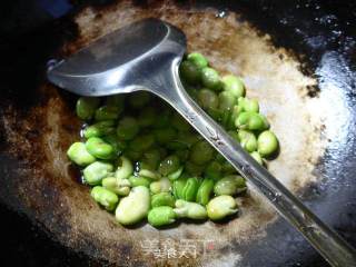 Stir-fried Rice Cake with Lettuce and Broad Beans recipe