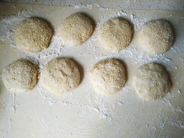 Crispy Sesame Biscuits recipe
