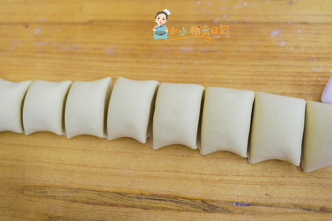 Supplementary Food for More Than 9 Months of Yellow Man Pumpkin Buns recipe