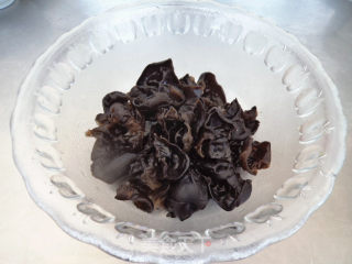【tianjin】spinach Mixed with Black Fungus recipe