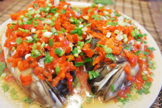 Steamed Fish Head with Chopped Pepper recipe