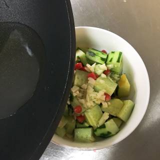 Xiangyou Cucumber Dried Tofu recipe