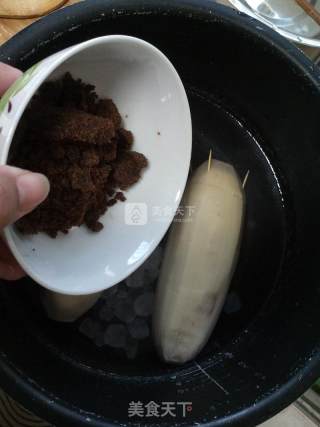 Rock Sugar Glutinous Rice Lotus Root recipe