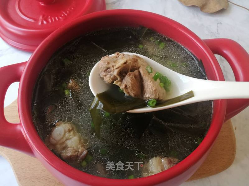 Seaweed Pork Ribs Soup recipe