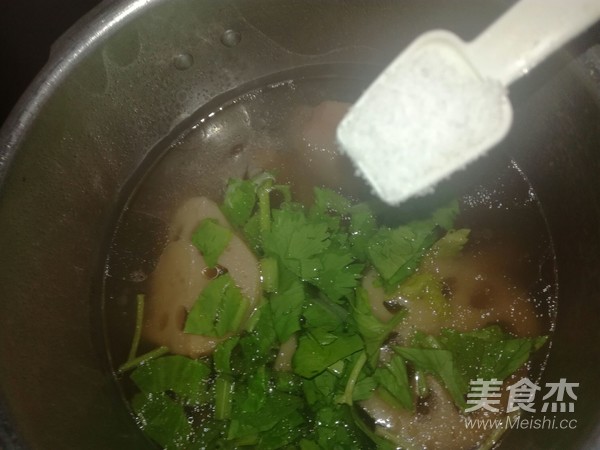 Tube Bone Lotus Root Soup recipe