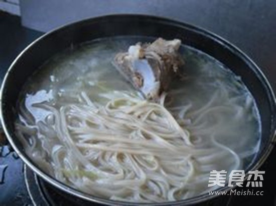 Spine Hot Noodle Soup recipe