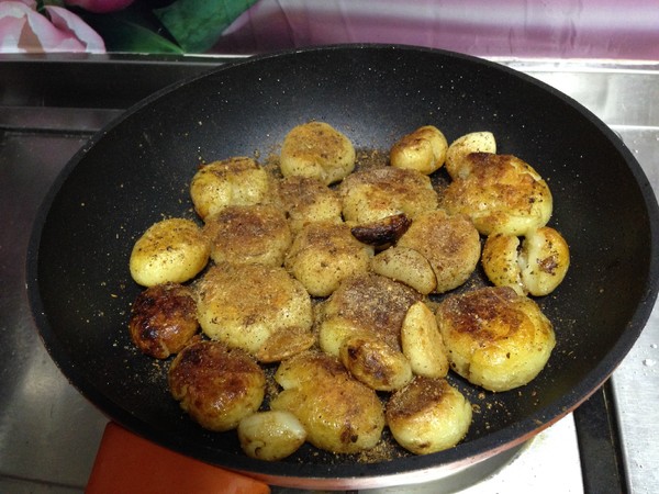 Fried Baby Potatoes with Salt and Pepper Cumin recipe