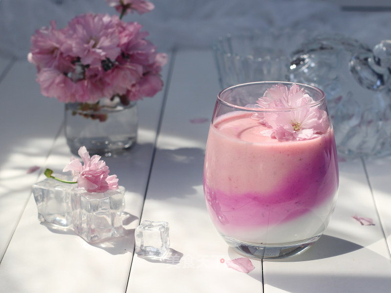 Gradient Color Juice Yogurt Cup recipe