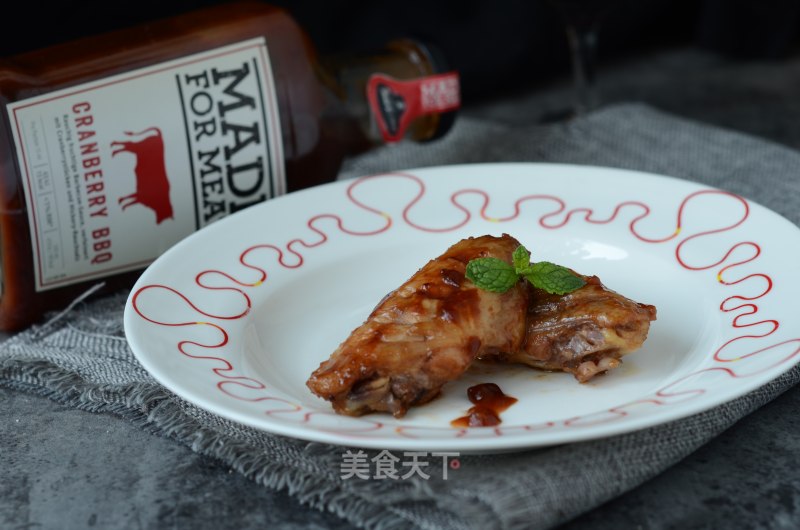 Wok Version Grilled Chicken Wings with Cranberry Sauce recipe