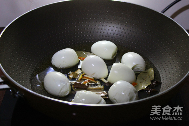 Hillbilly Marinated Eggs recipe