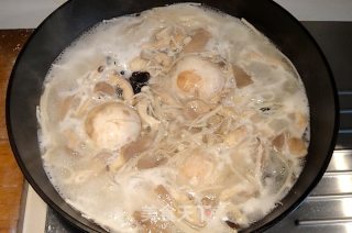 Mushroom and Taro Soup recipe