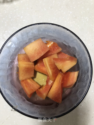 Papaya and Walnut Soup recipe