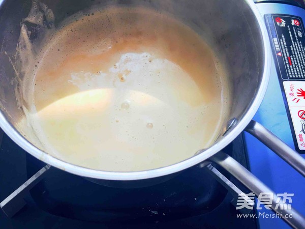 Easily Make Hong Kong-style Milk Tea at Home (quick Version) recipe