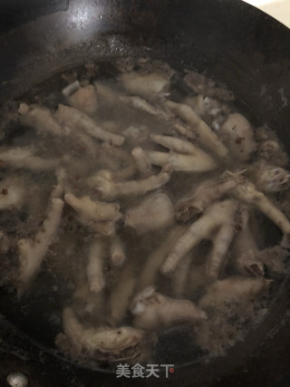 Vinegar Soaked Chicken Feet recipe