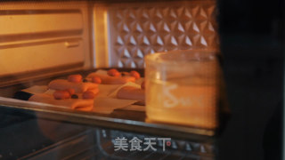 Little Pig Buns [first Taste Diary] recipe