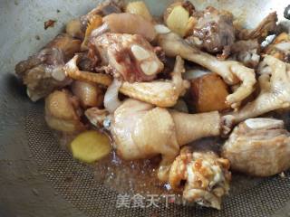 Chicken Ribs Stewed with Mushrooms recipe