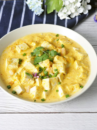 Spicy Tofu with Salted Egg Yolk and Shrimp recipe