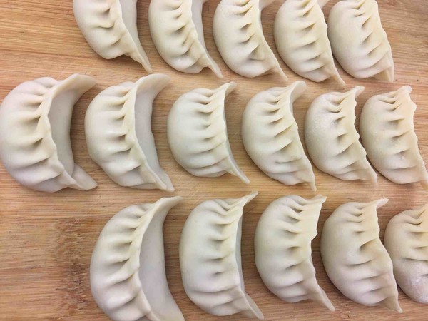 Enoki Mushroom and Pork Dumplings recipe