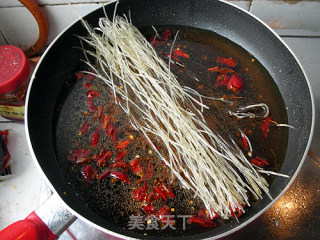 Stewed Noodles with Crucian Carp recipe