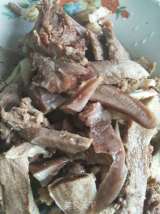 Stir-fried Pork Tongue with Green Onions recipe