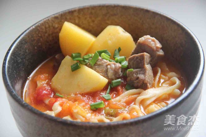 Hand-rolled Noodles with Salty and Umami Tomato Sirloin recipe