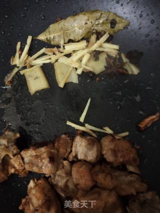 Braised Pork Ribs with Carrots recipe