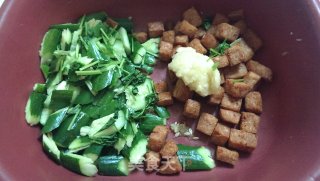 Luncheon Meat Mixed with Cucumber recipe