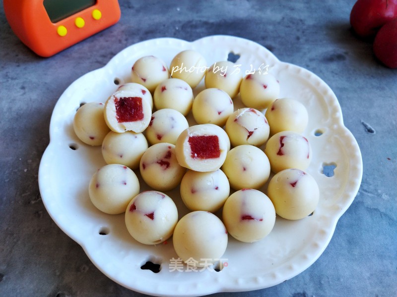 Yogurt Hawthorn Balls recipe