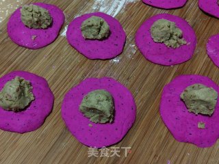 Dragon Fruit and Chestnut Bun recipe