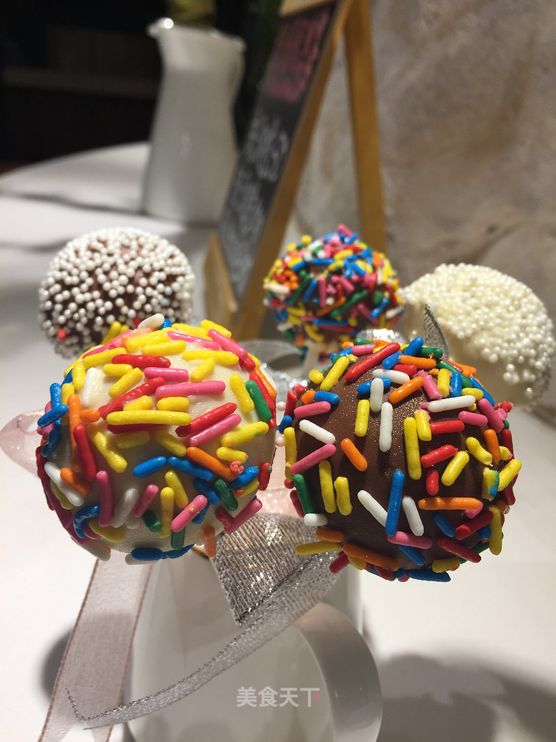 #柏翠大赛# Colorful Lollipop Cake recipe