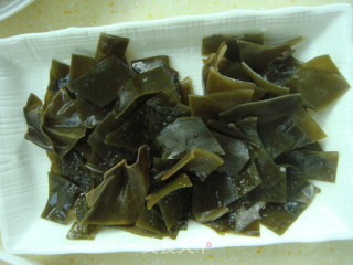 Black-bone Chicken Kelp and Papaya Soup recipe
