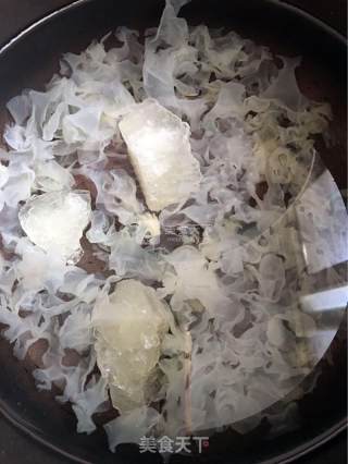 Purple Potato and Tremella Soup recipe