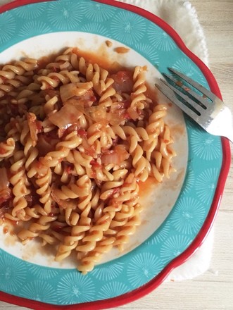 Spiral Pasta with Tomatoes