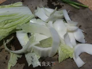 Stir-fried Cabbage with Black Fungus recipe