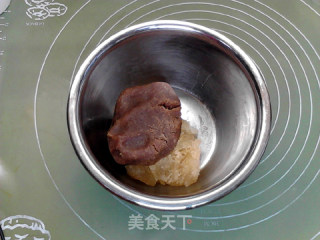 Bean Paste Leg Mooncakes recipe