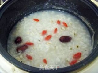 【flower Porridge】enriching Blood and Removing Dampness---red Dates and Barley Porridge recipe