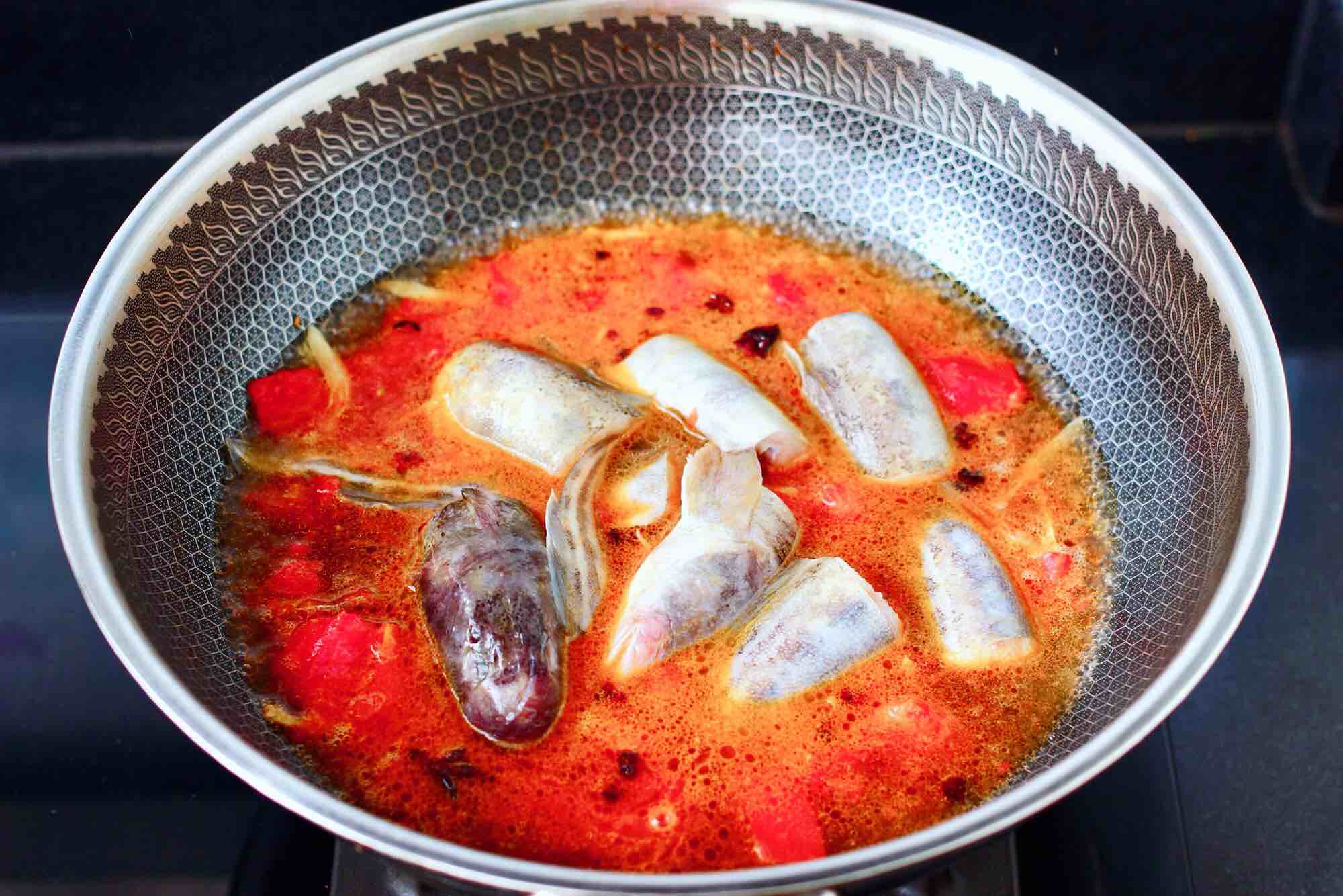 Sour Soup Tomato Sea Catfish recipe