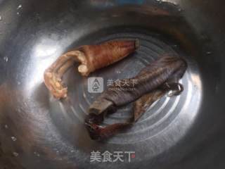 Stir-fried Geoduck Slices with Spring Bamboo Shoots and Pickles recipe