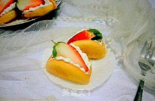 Creamy Strawberry Bebs recipe