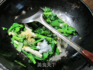 Stir-fried Rape Root with Tofu recipe