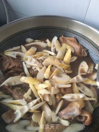 Stewed Chicken with Spring Bamboo Shoots recipe