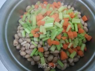 Celery Carrots Mixed with Peanuts recipe