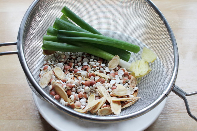 Astragalus and Barley Pork Ribs Soup recipe