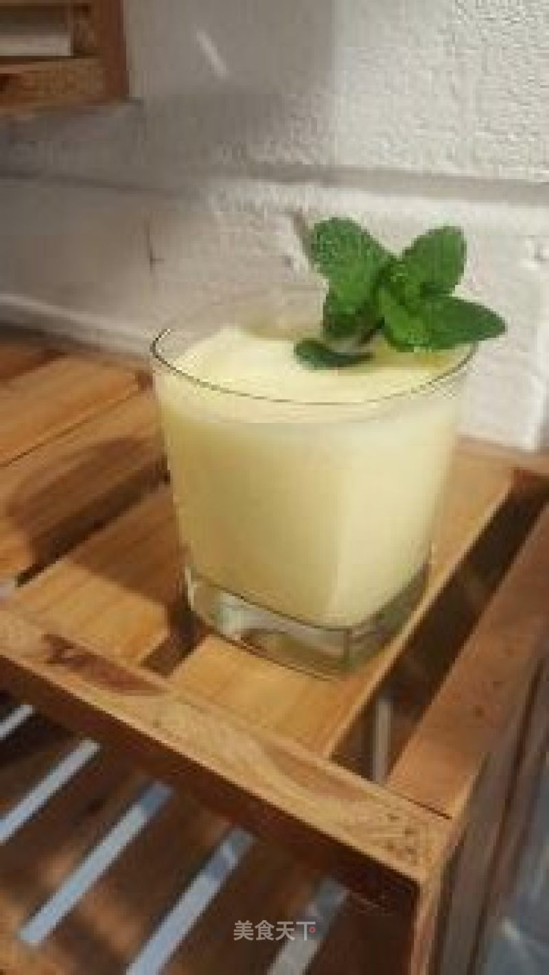 Pineapple and Sydney Juice recipe