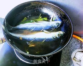 Braised Herring with Scallions recipe